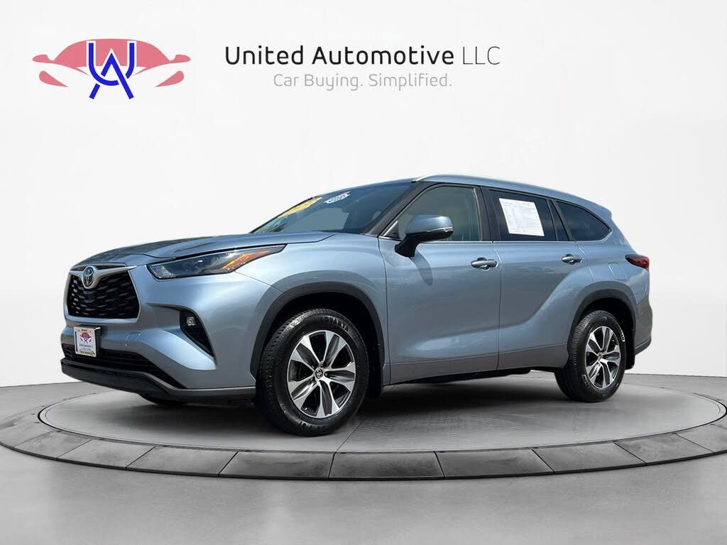 2023 Toyota Highlander XLE AWD