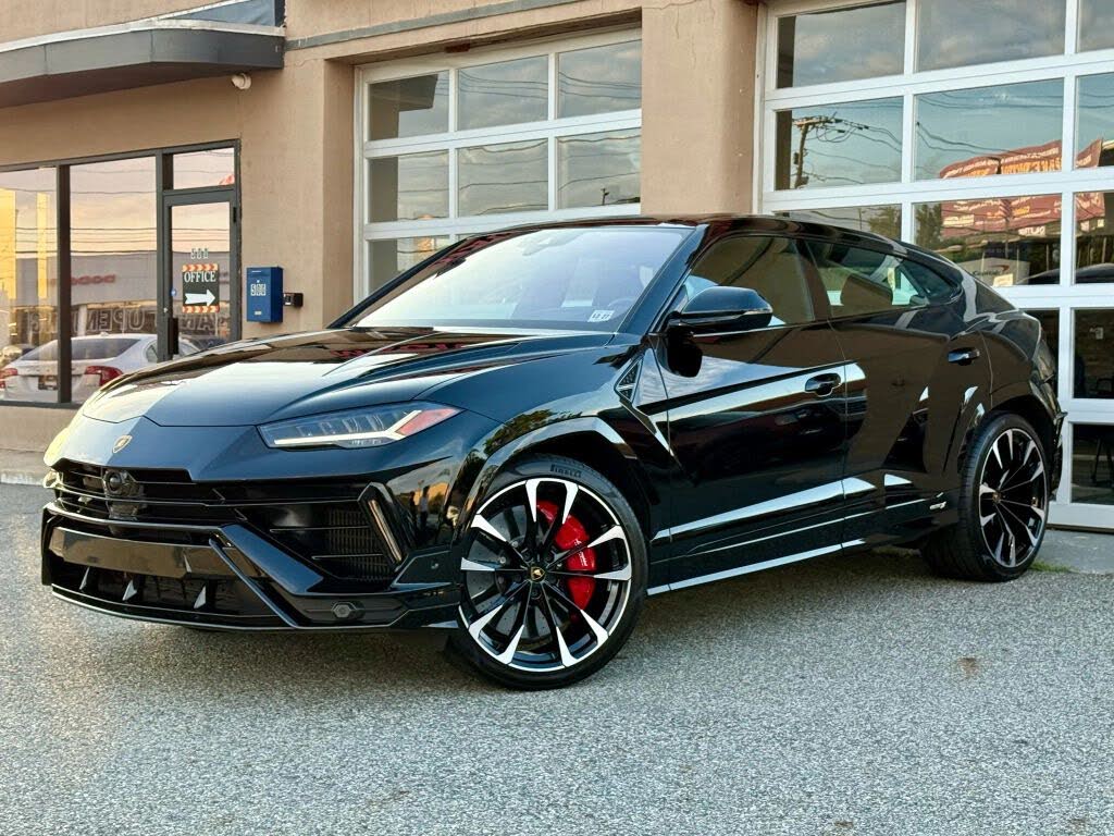 2024 Lamborghini Urus S AWD
