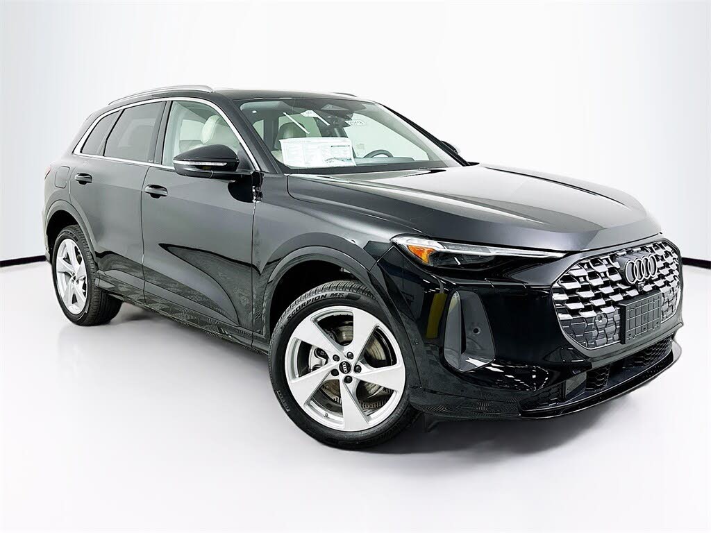 2025 Audi Q5 quattro Premium Plus 40 TFSI