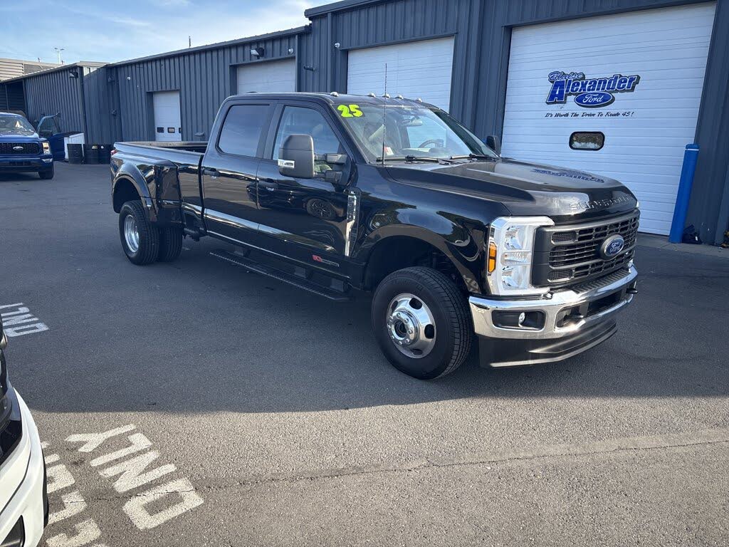 2025 Ford F-350 Super Duty XL Crew Cab LB DRW 4WD