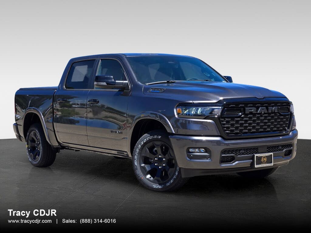 2025 RAM 1500 Big Horn Crew Cab 4WD