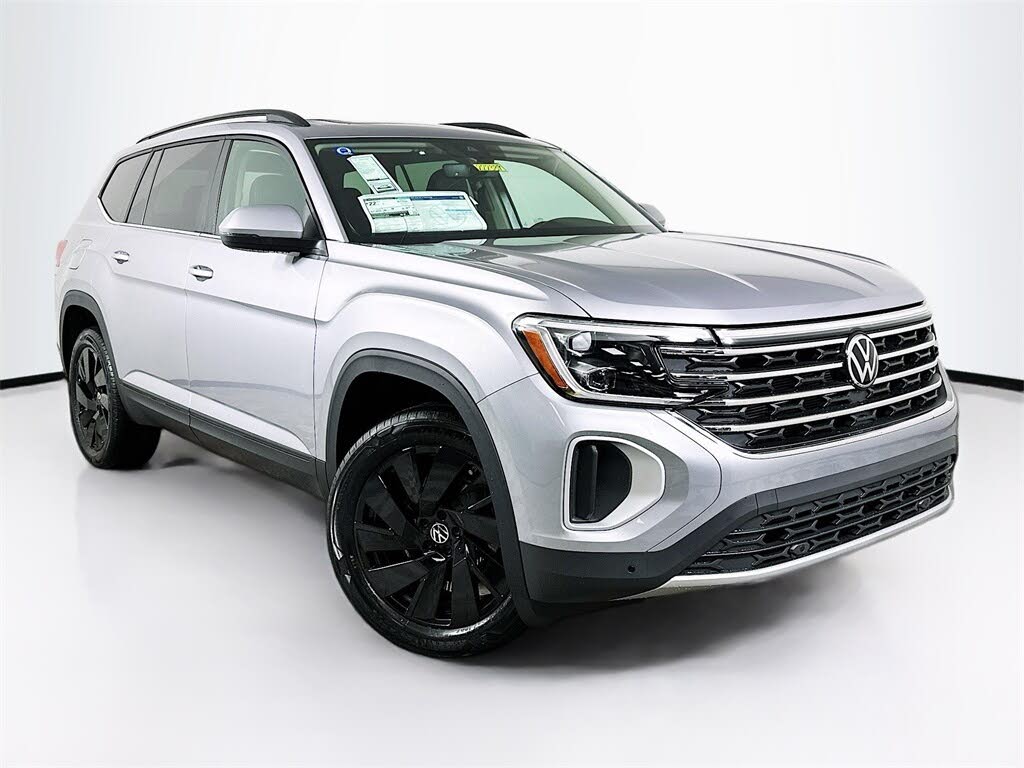 2025 Volkswagen Atlas SE FWD with Technology