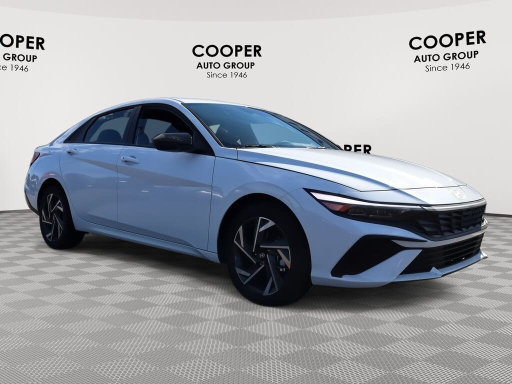 2025 Hyundai Elantra SEL Sport FWD