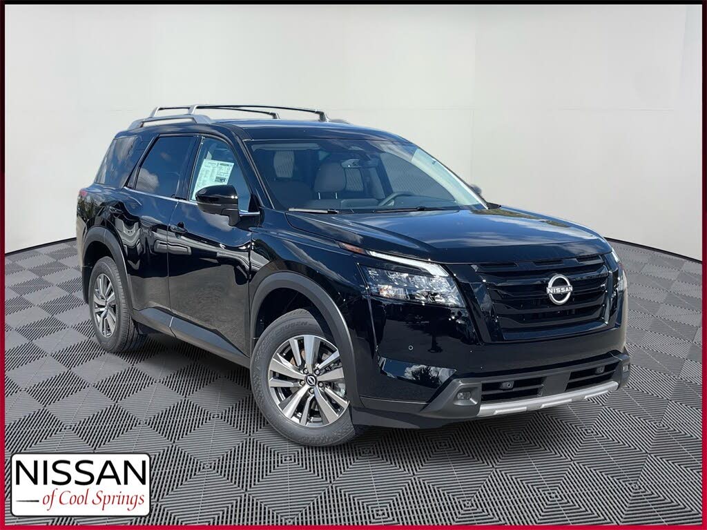 2025 Nissan Pathfinder SL 4WD