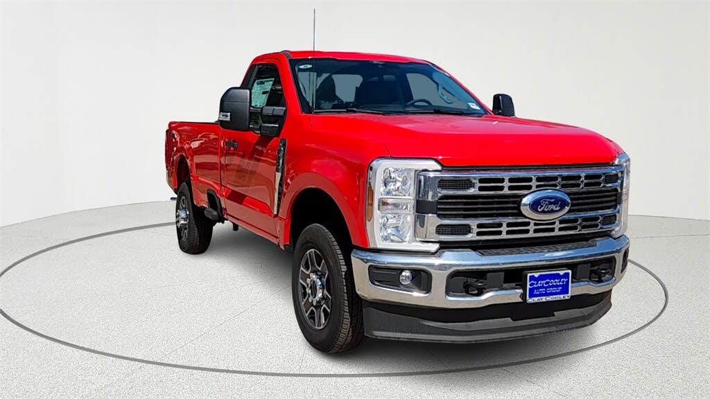 2025 Ford F-350 Super Duty XLT Regular Cab LB 4WD