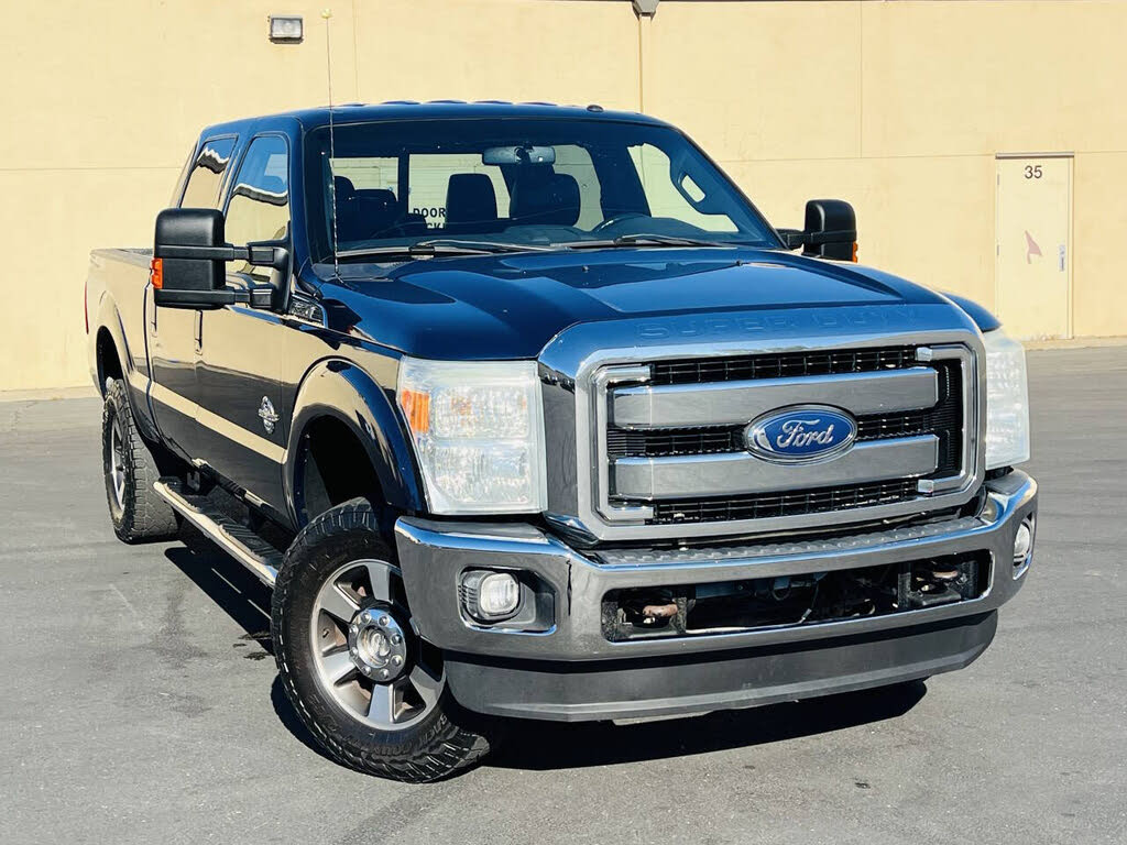 2014 Ford F-350 Super Duty Lariat Crew Cab 4WD