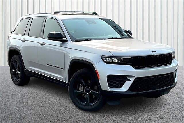 2023 Jeep Grand Cherokee Altitude 4WD