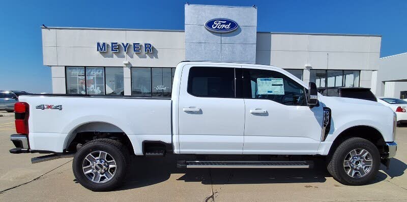 2026 Ford F-250 Super Duty Lariat Crew Cab 4WD