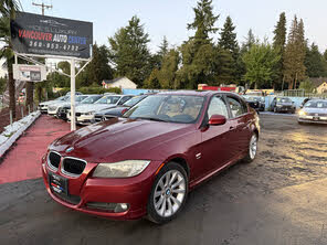 BMW 3 Series 328i xDrive Sedan AWD