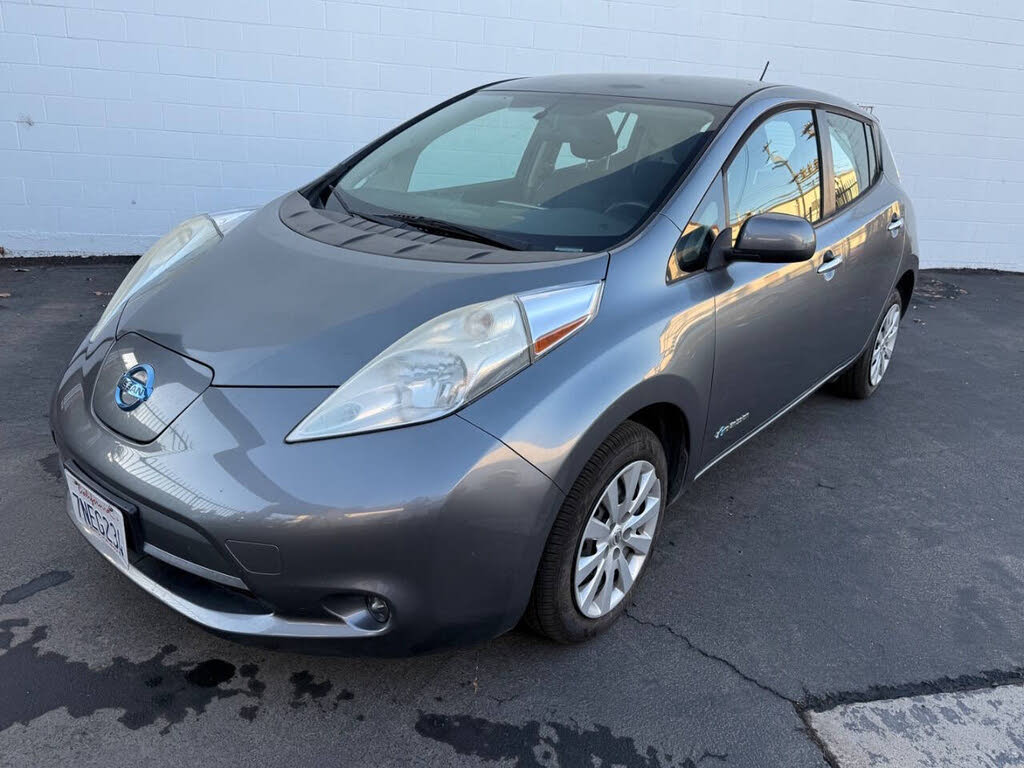 2015 Nissan LEAF S