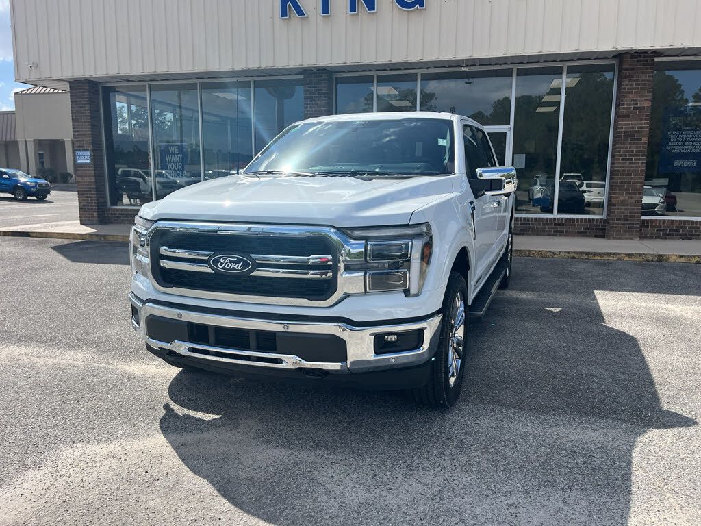 2025 Ford F-150 Lariat SuperCrew 4WD