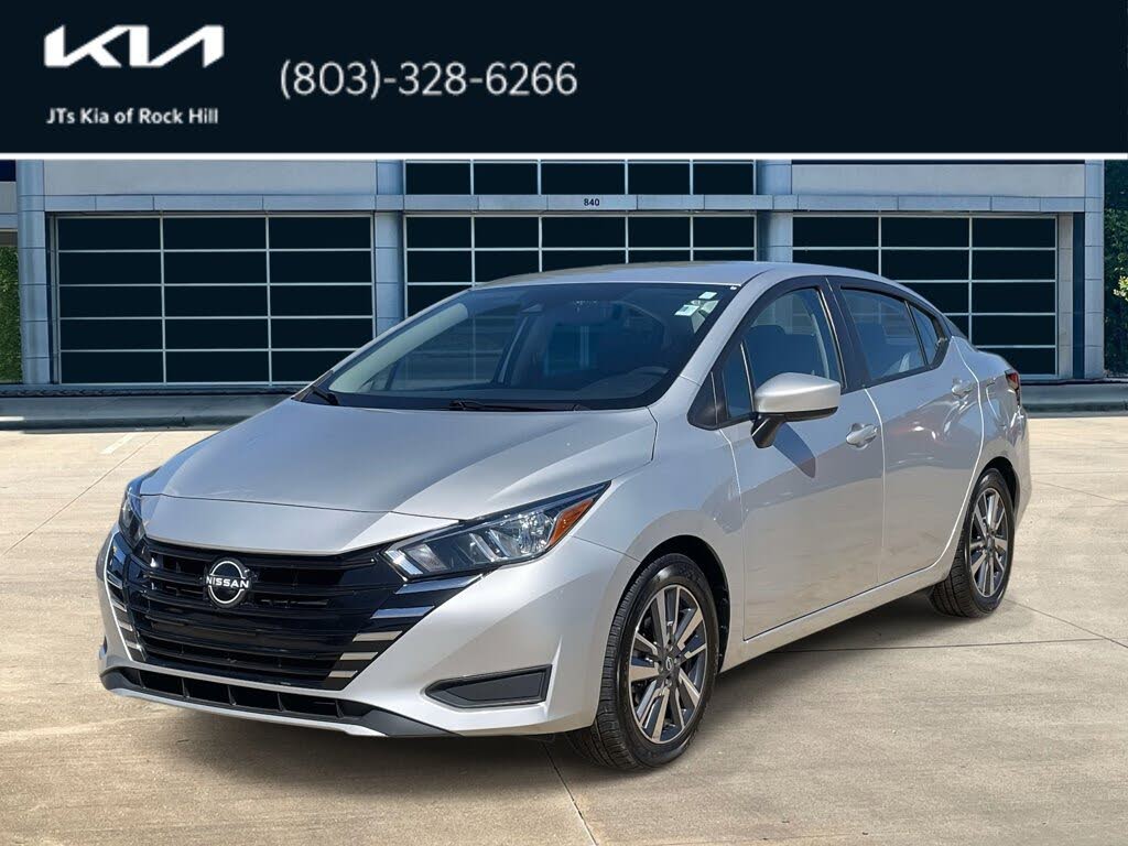 2023 Nissan Versa SV FWD