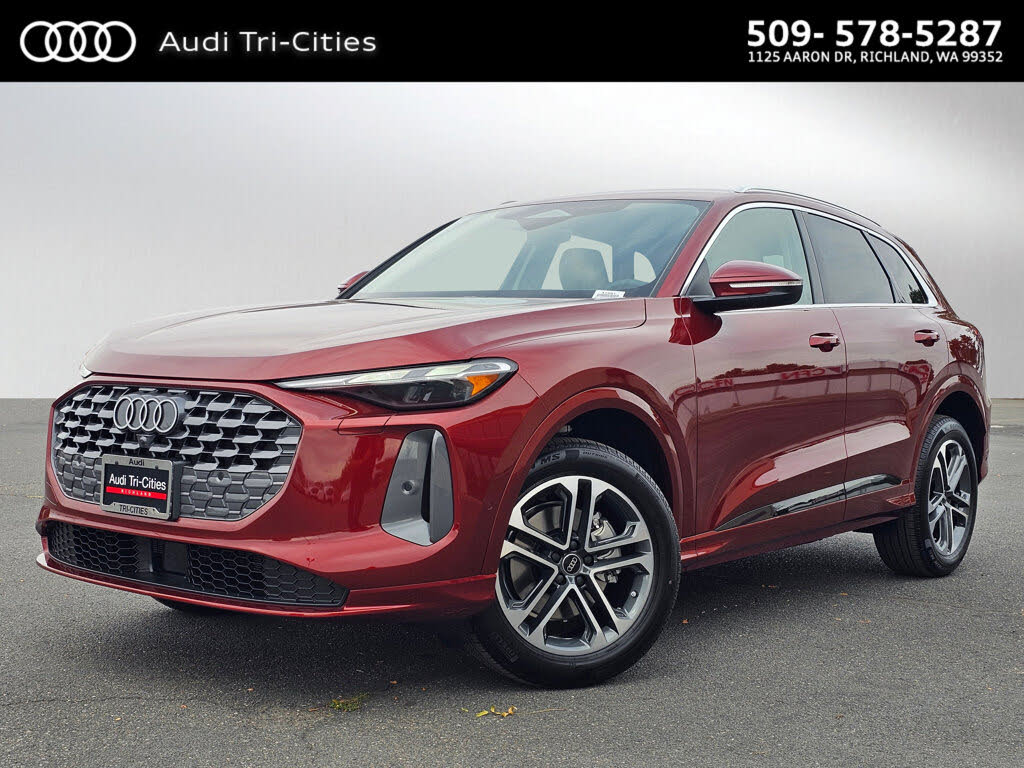 2025 Audi Q5 quattro Premium 40 TFSI