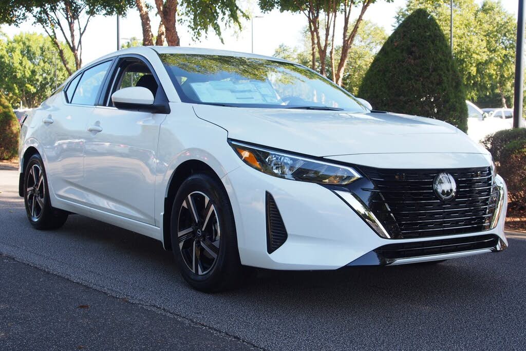 2025 Nissan Sentra SV FWD