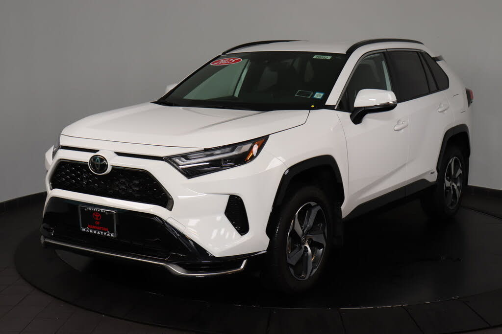 2025 Toyota RAV4 Plug-in Hybrid SE AWD