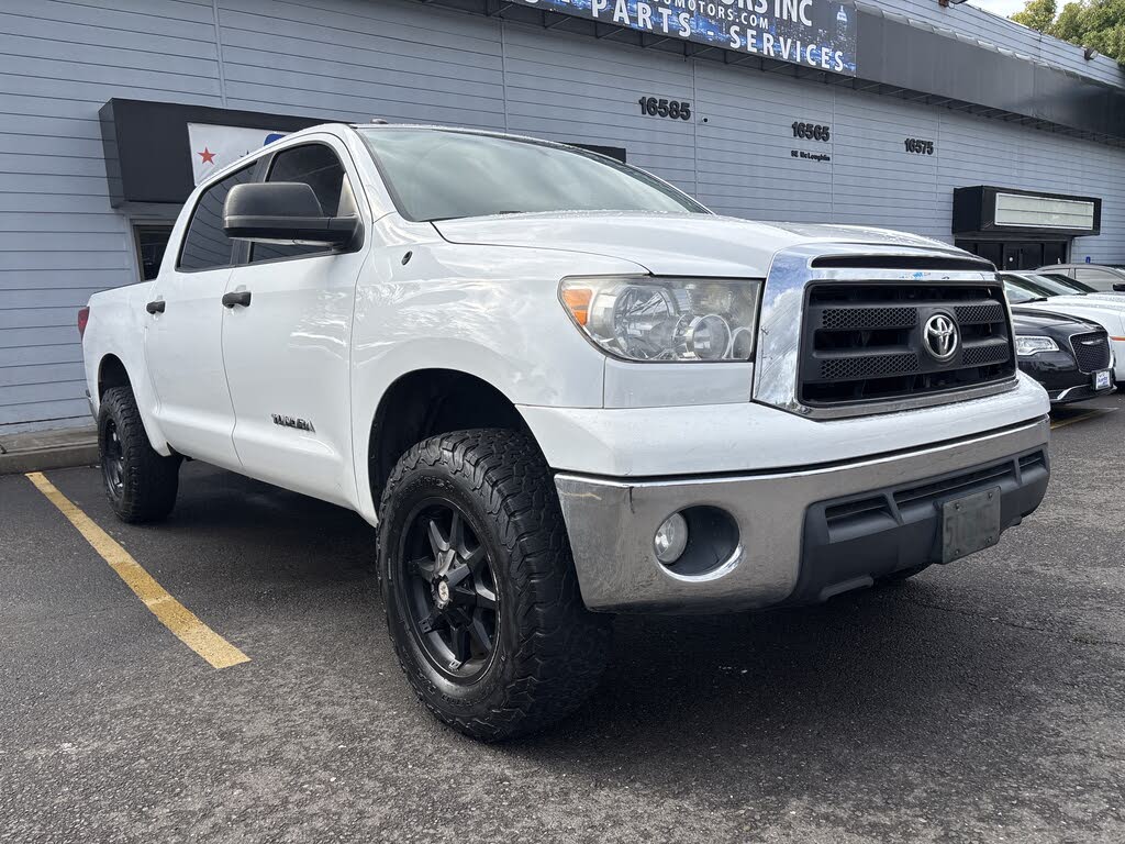 2013 Toyota Tundra Grade CrewMax 4.6L 4WD