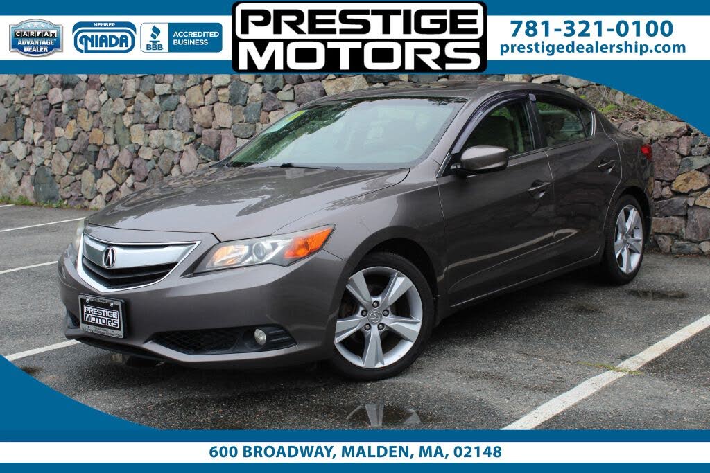 2014 Acura ILX 2.0L FWD with Technology Package