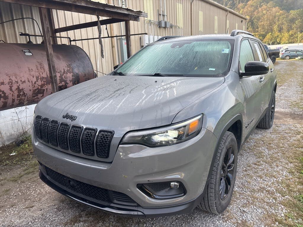 2023 Jeep Cherokee Altitude 4WD