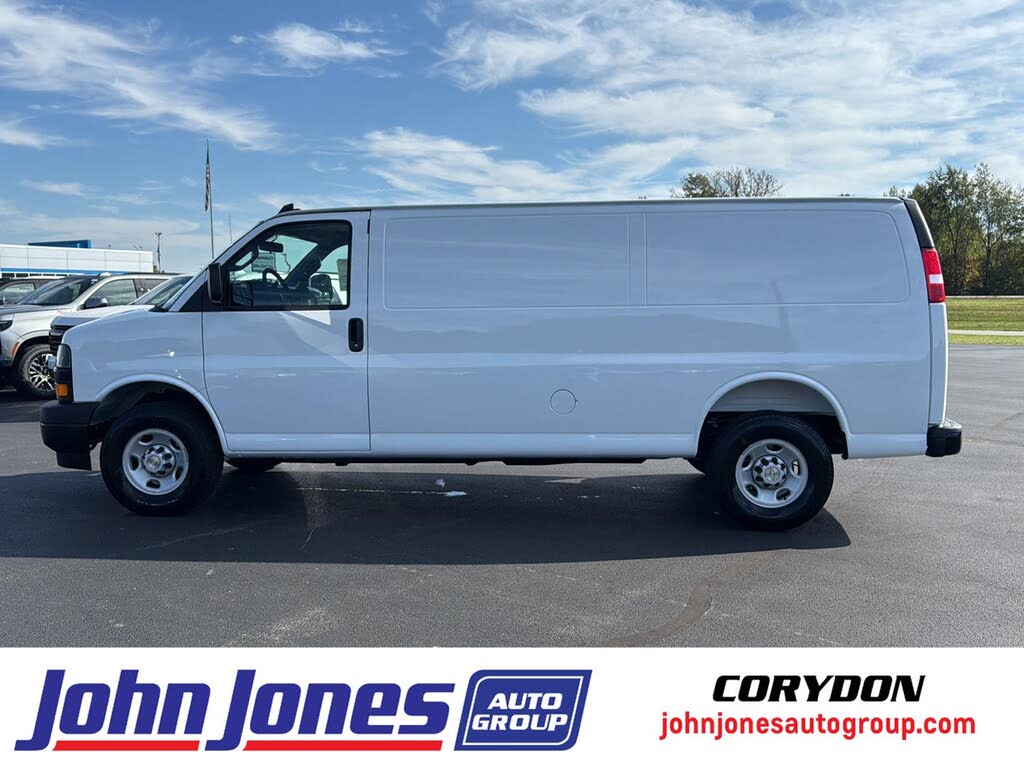 2025 Chevrolet Express Cargo 2500 RWD