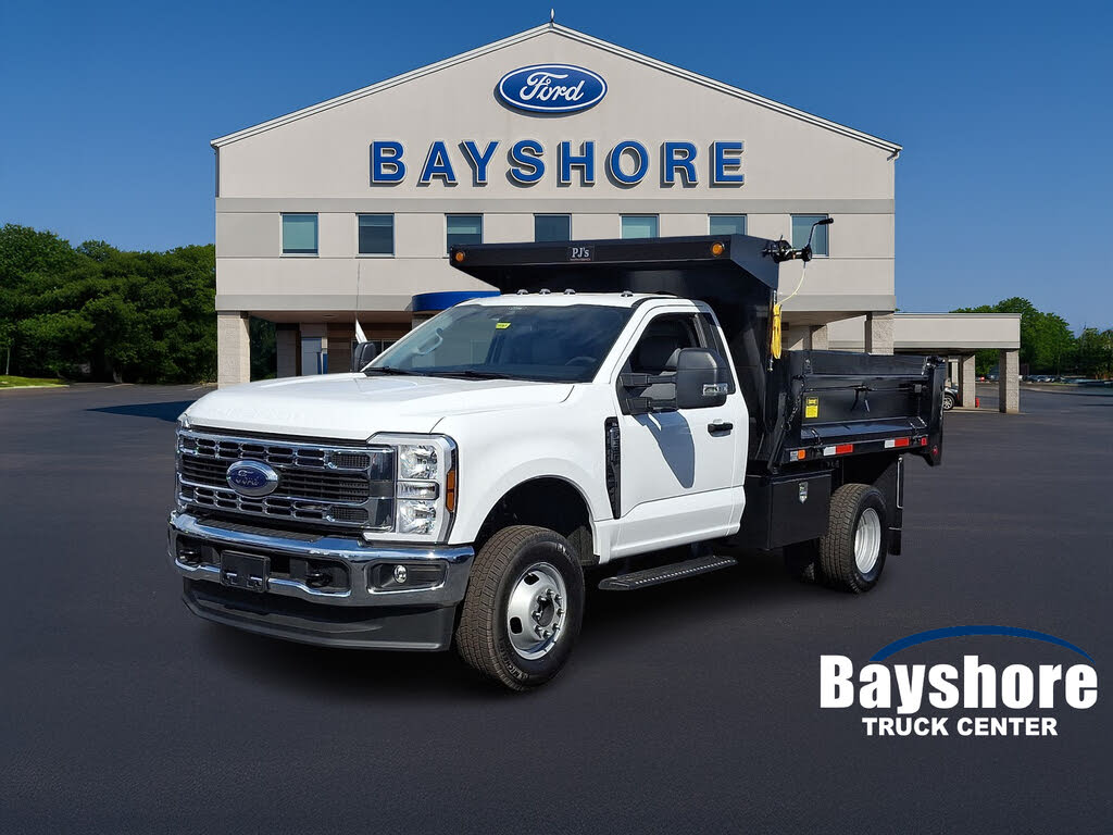 2025 Ford F-350 Super Duty Chassis XL Regular Cab DRW 4WD