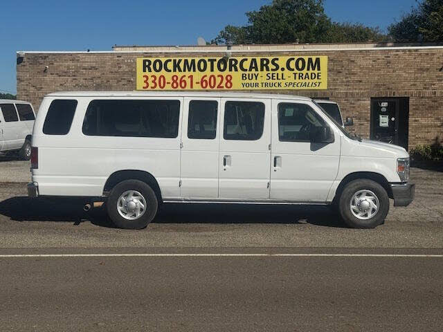 2010 Ford E-Series E-350 XL Super Duty Extended Passenger Van