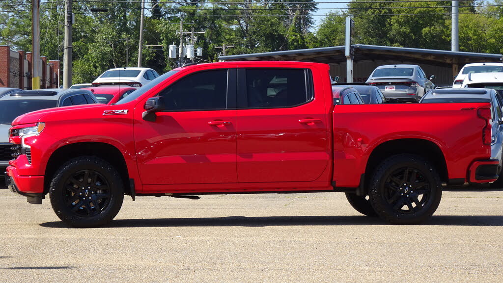 2023 Chevrolet Silverado 1500 RST Crew Cab 4WD