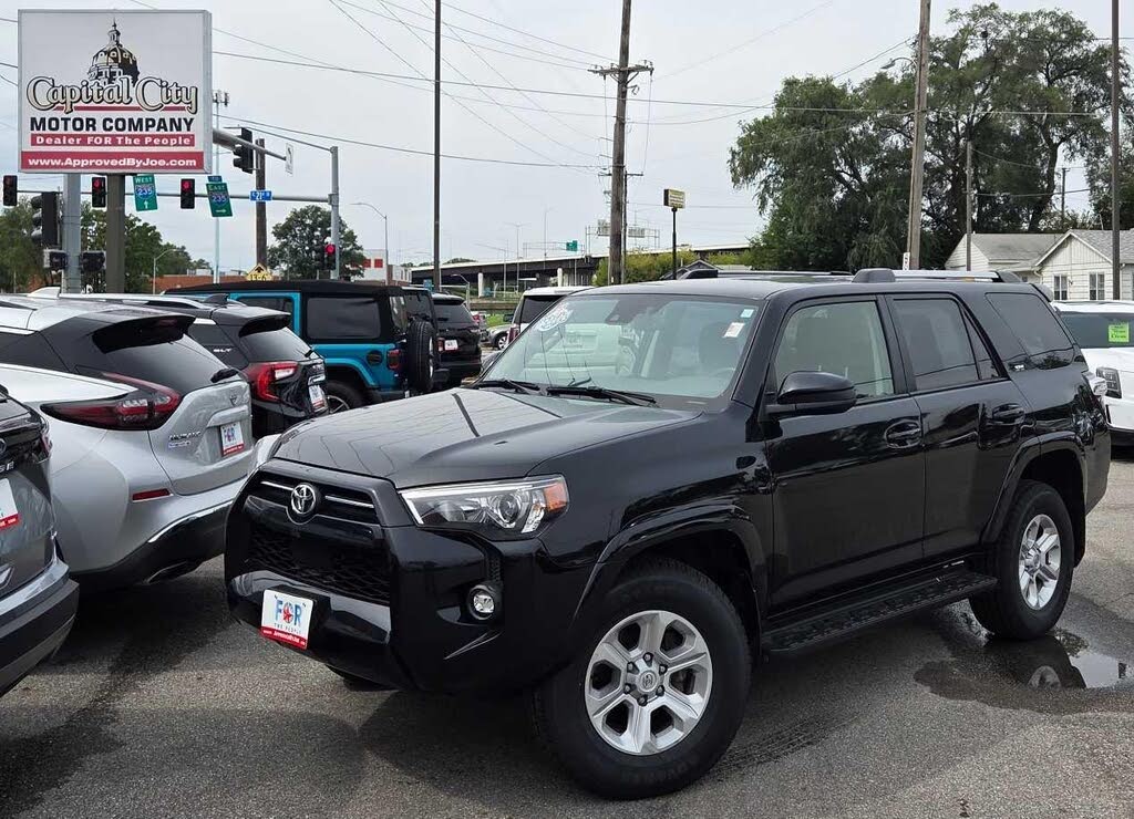2024 Toyota 4Runner SR5 4WD