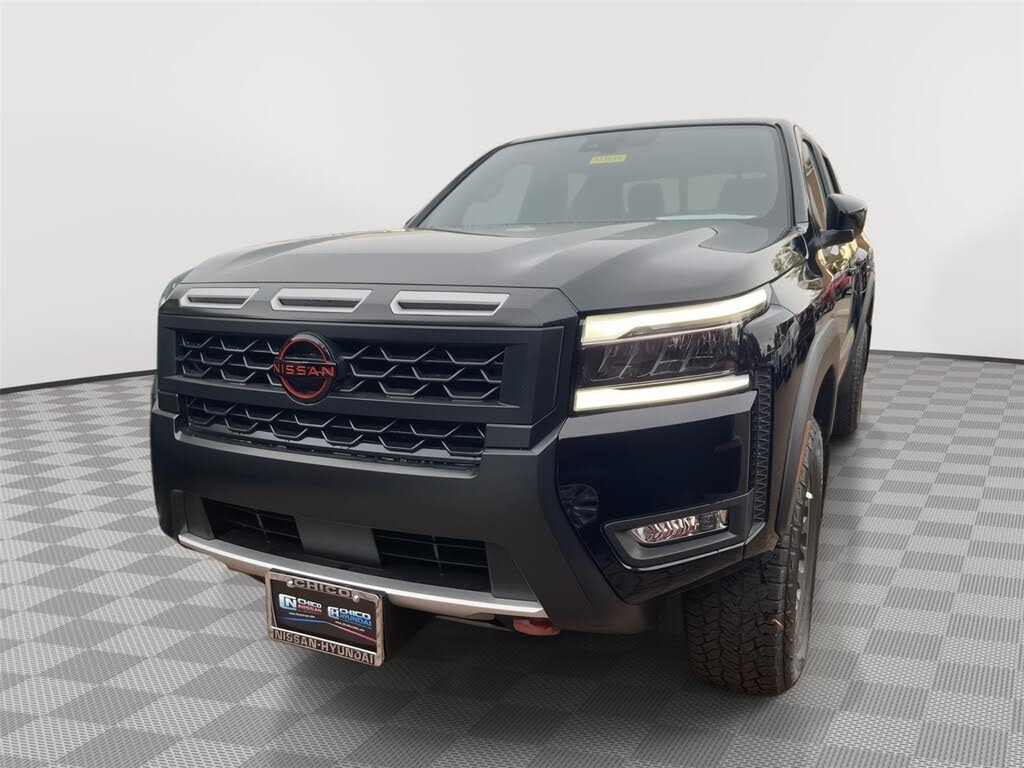 2025 Nissan Frontier PRO-4X Crew Cab 4WD