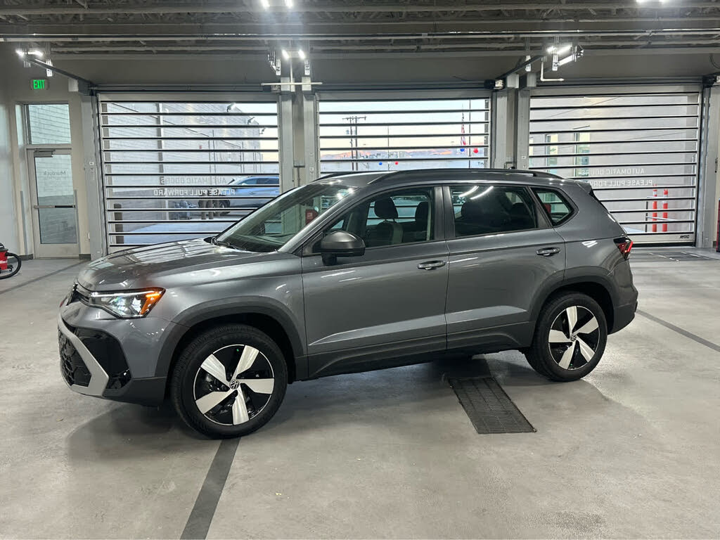 2025 Volkswagen Taos S 4Motion