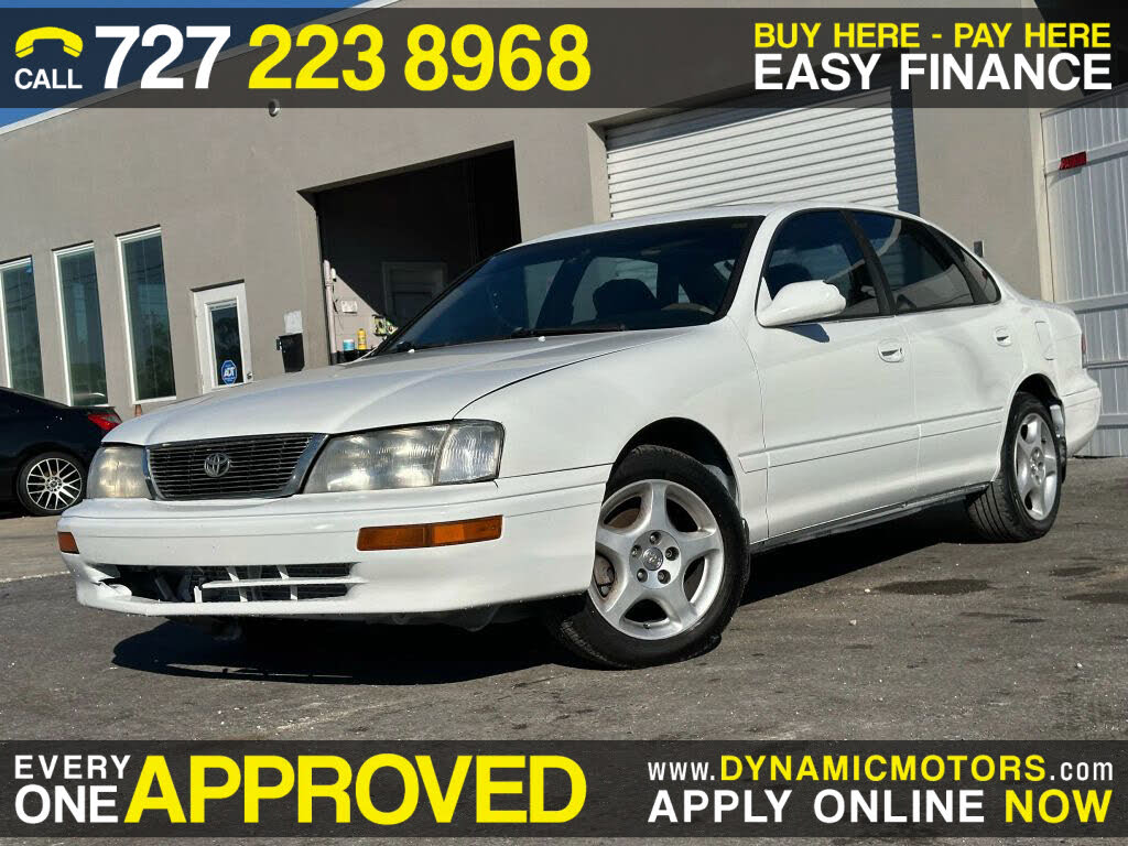 1996 Toyota Avalon 4 Dr XL Sedan
