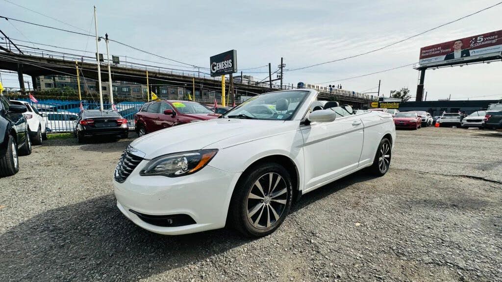 2012 Chrysler 200 S Convertible FWD