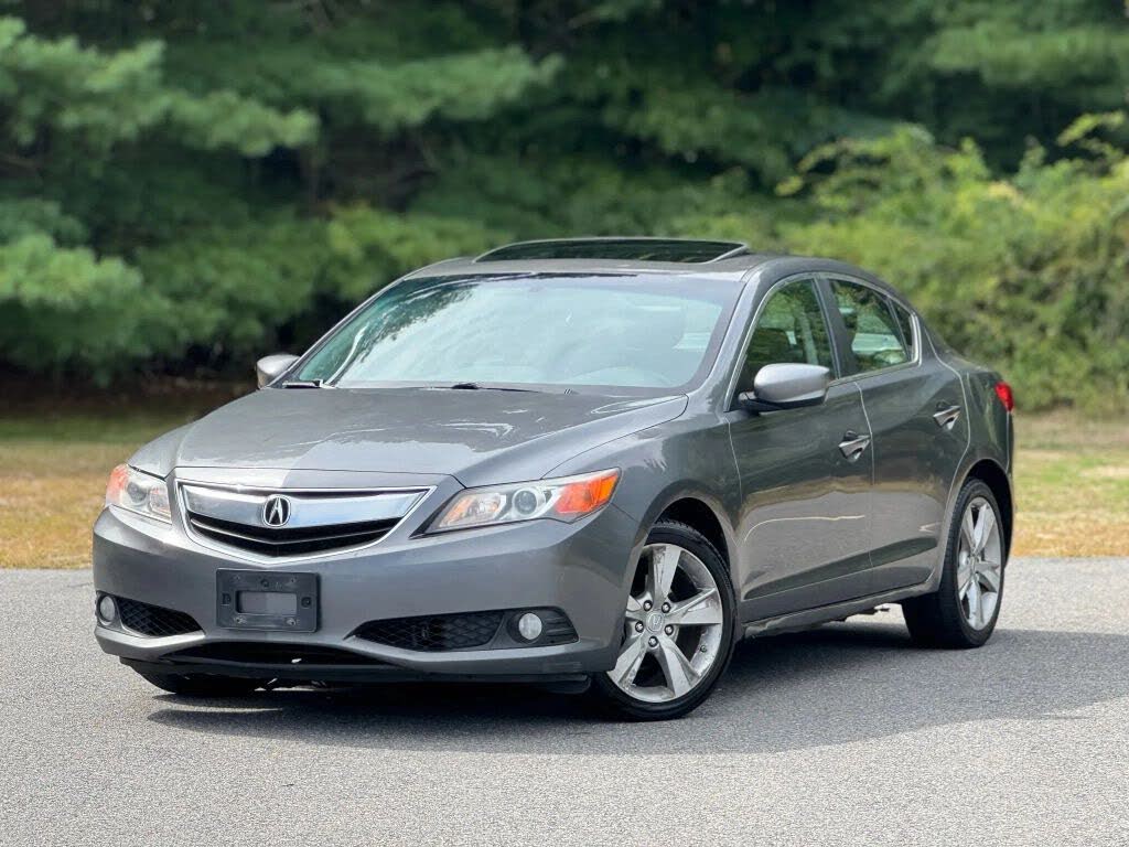 2014 Acura ILX 2.0L FWD with Premium Package