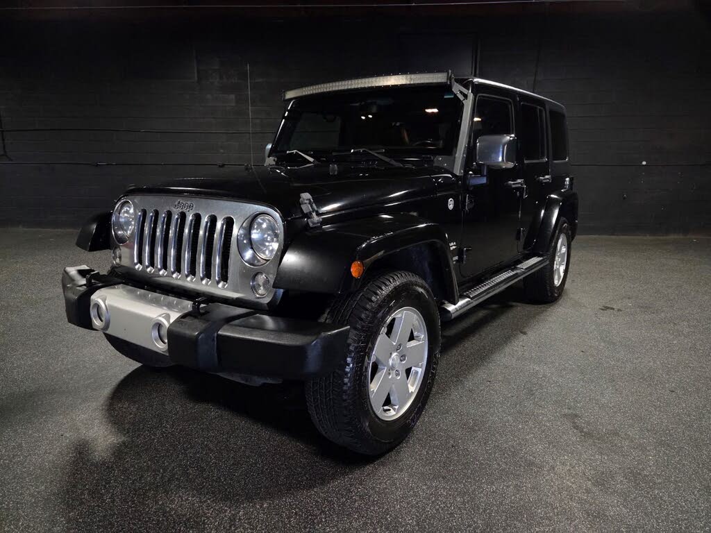 2014 Jeep Wrangler Unlimited Sahara 4WD