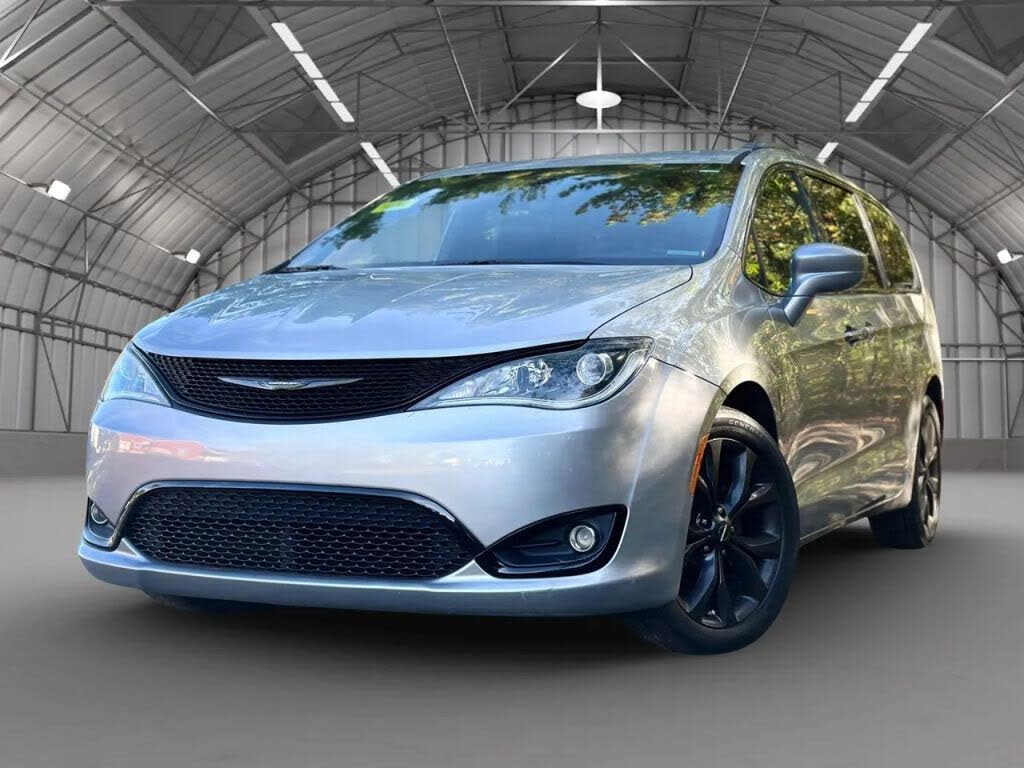 2018 Chrysler Pacifica Touring L FWD