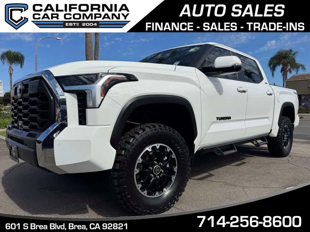 2024 Toyota Tundra SR5 CrewMax Cab 4WD