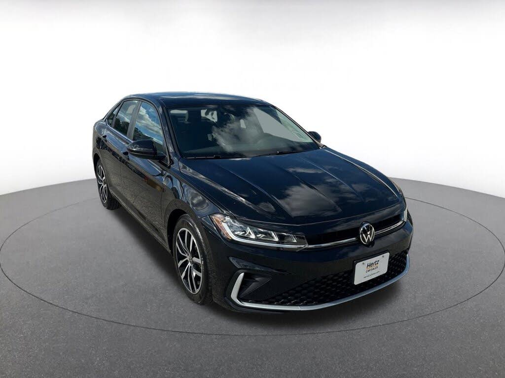 2025 Volkswagen Jetta SE FWD