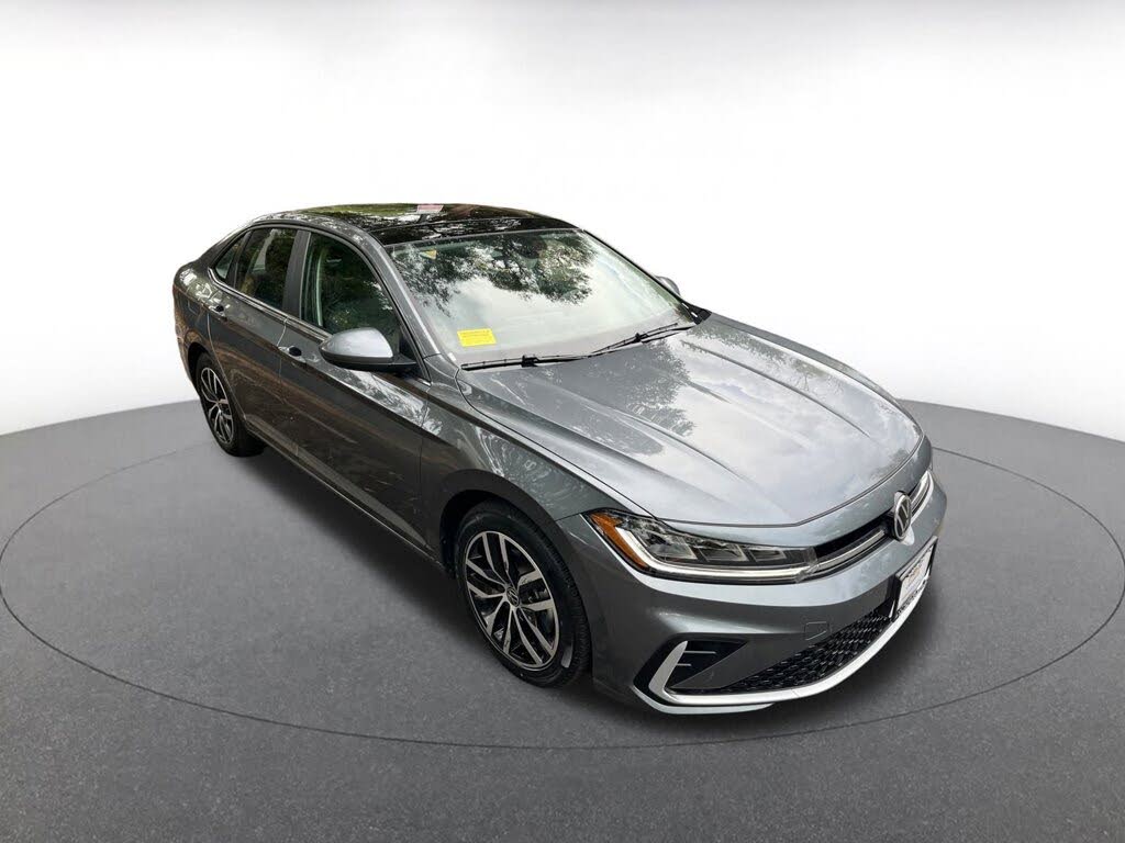 2025 Volkswagen Jetta SE FWD