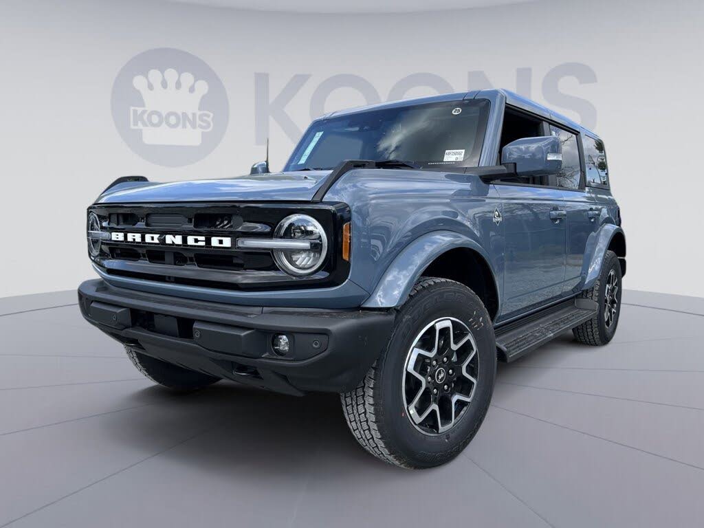 2025 Ford Bronco Outer Banks 4-Door 4WD