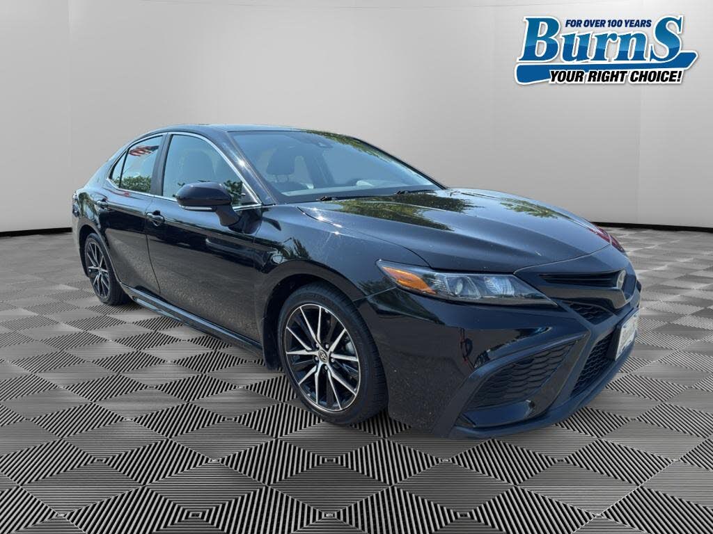 2023 Toyota Camry SE AWD