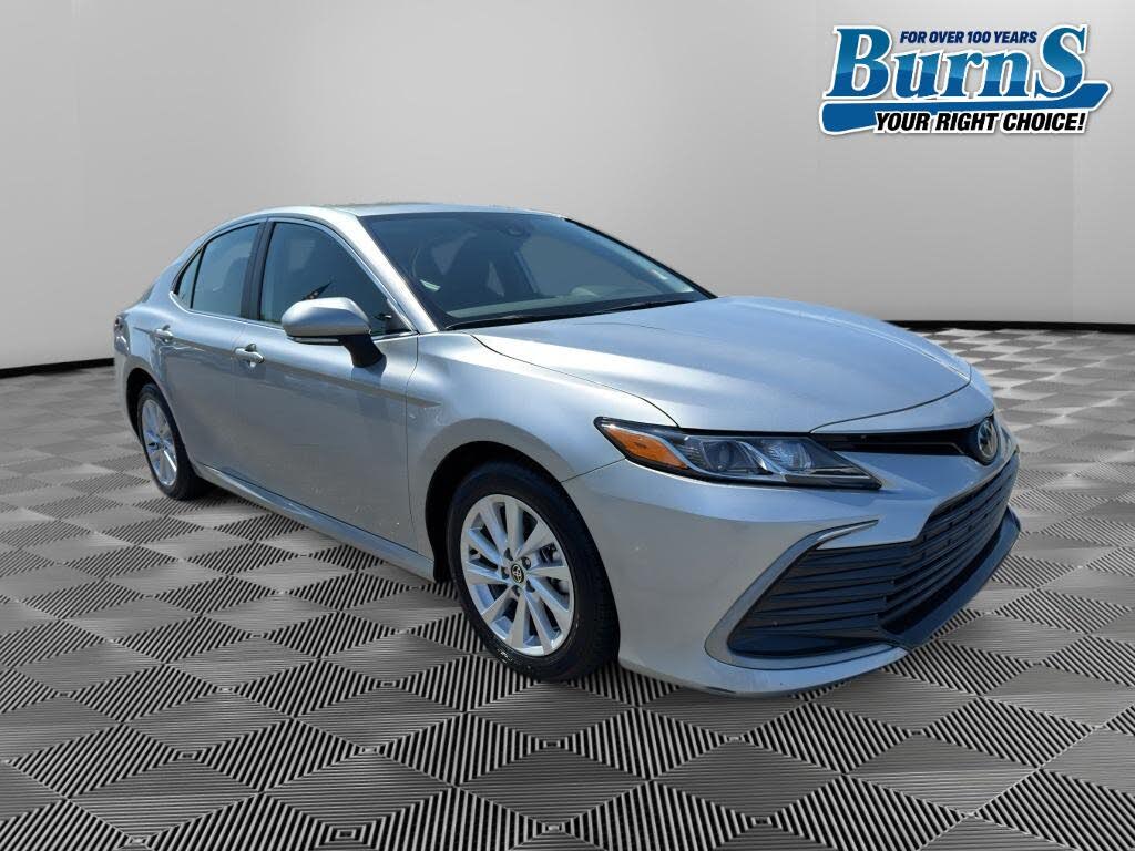 2024 Toyota Camry LE FWD