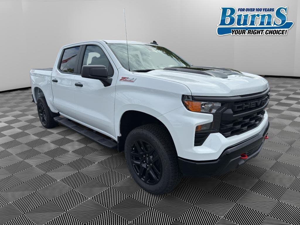 2026 Chevrolet Silverado 1500 Custom Trail Boss Crew Cab 4WD