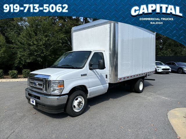 2024 Ford E-Series Chassis E-350 SD Cutaway SB RWD