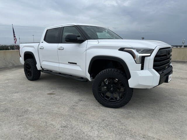 2024 Toyota Tundra SR5 CrewMax Cab 4WD