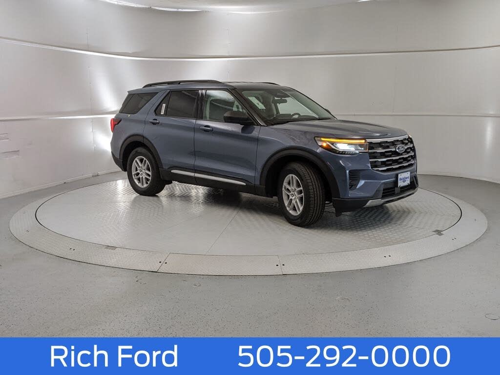 2025 Ford Explorer Active RWD