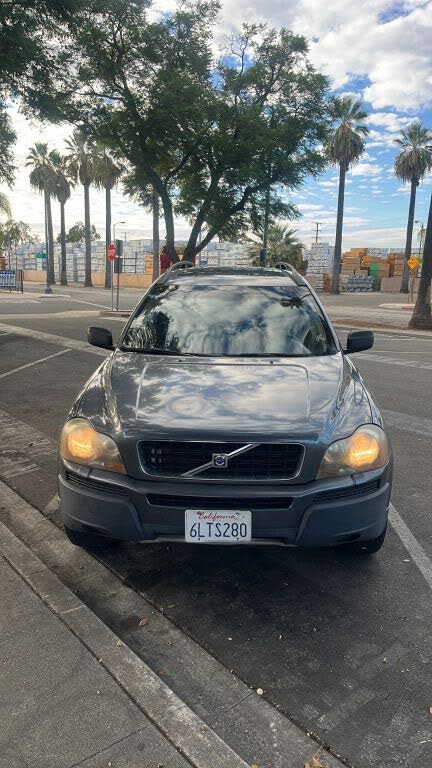 2005 Volvo XC90 2.5T Turbo FWD