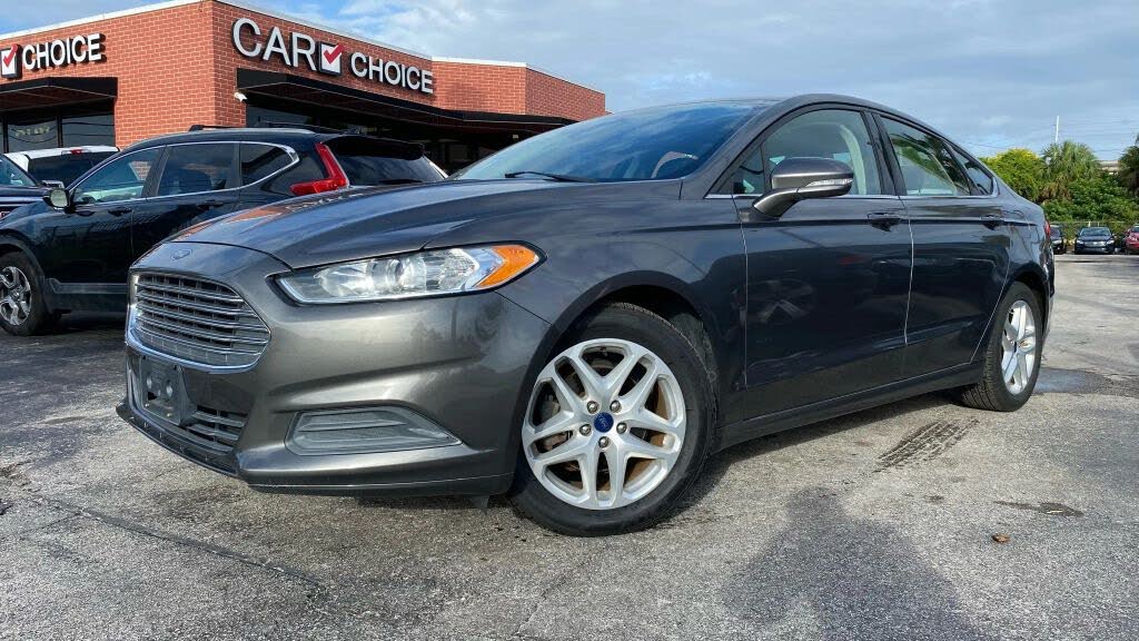 2014 Ford Fusion SE