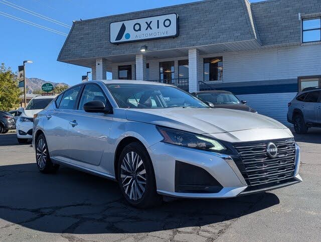 2024 Nissan Altima 2.5 SV FWD