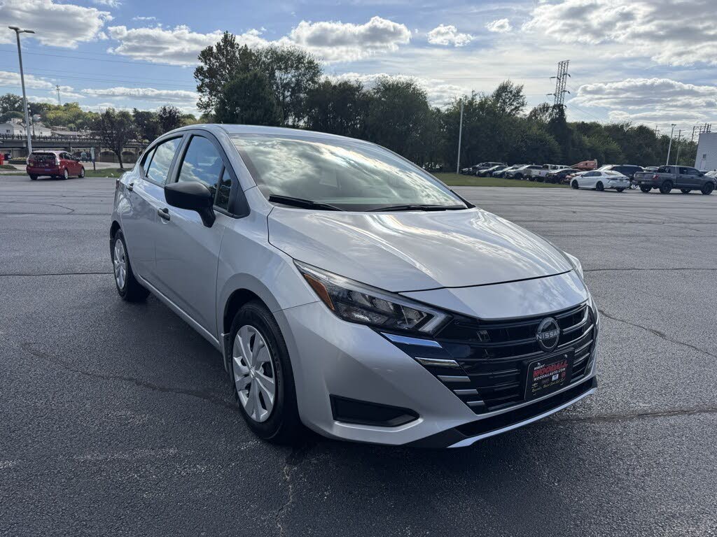 2025 Nissan Versa S FWD
