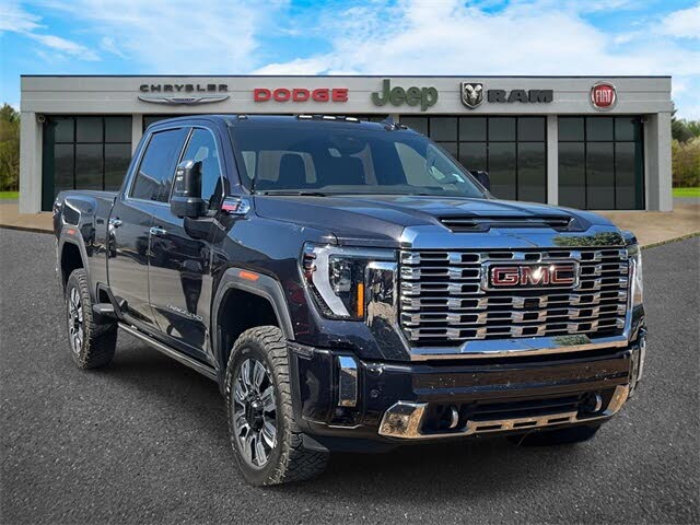 2024 GMC Sierra 3500HD Denali Crew Cab 4WD