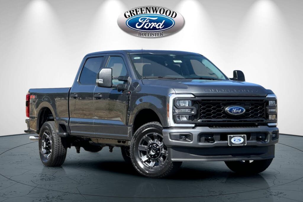 2025 Ford F-250 Super Duty XL Crew Cab 4WD